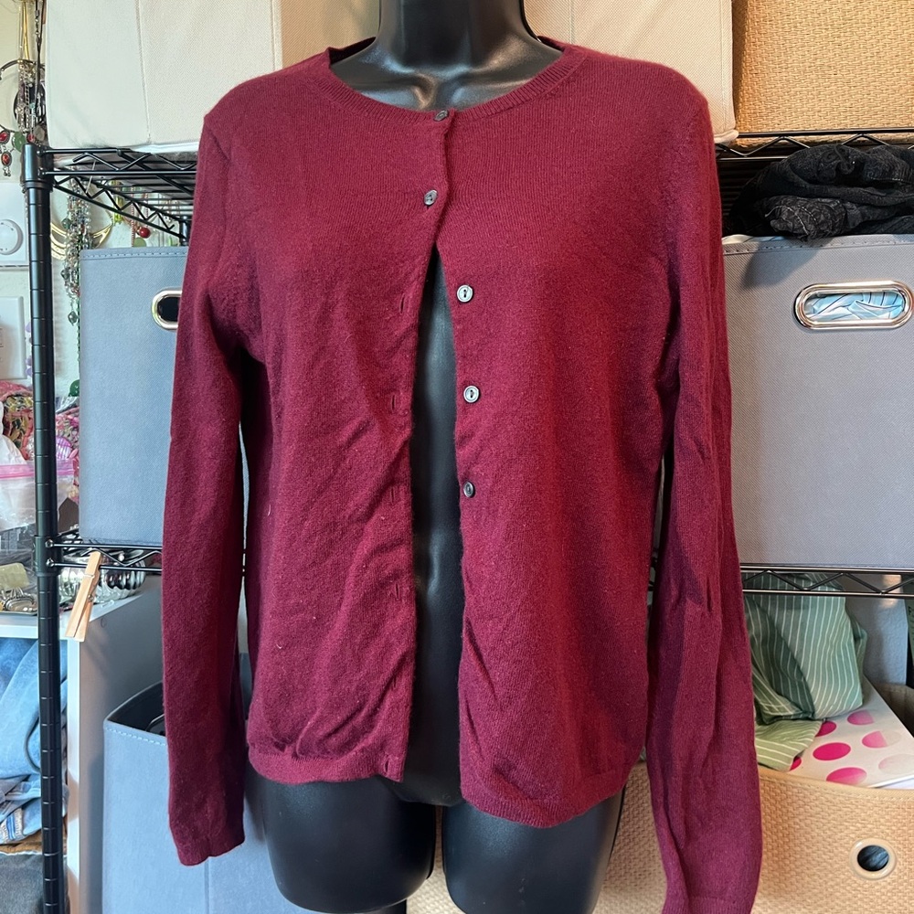Women's Cashmere Burgundy Button-Front Sweater Cardigan